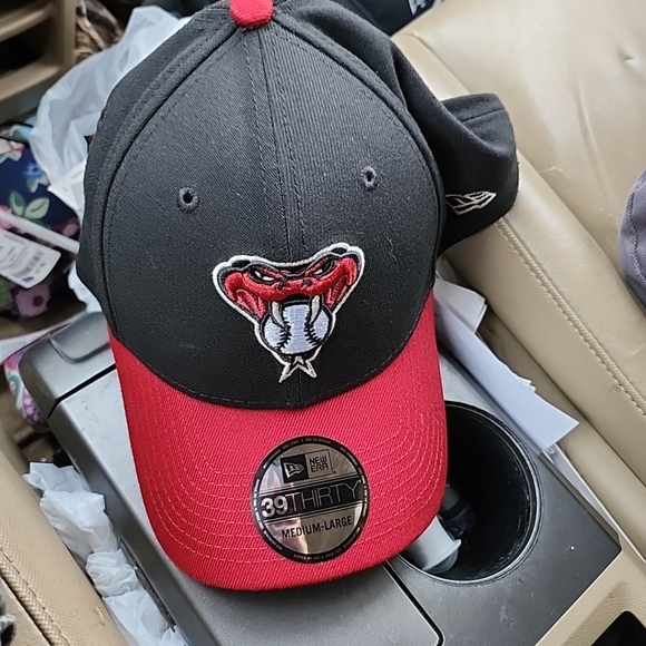 Bundle of new Hats - Picture 2 of 13